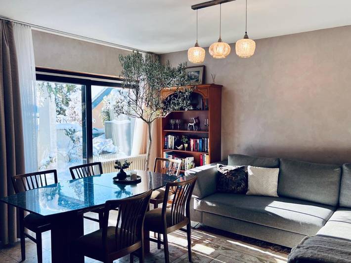 Ferienwohnung für 7 Personen, mit Terrasse und Ausblick in Lichtenstein