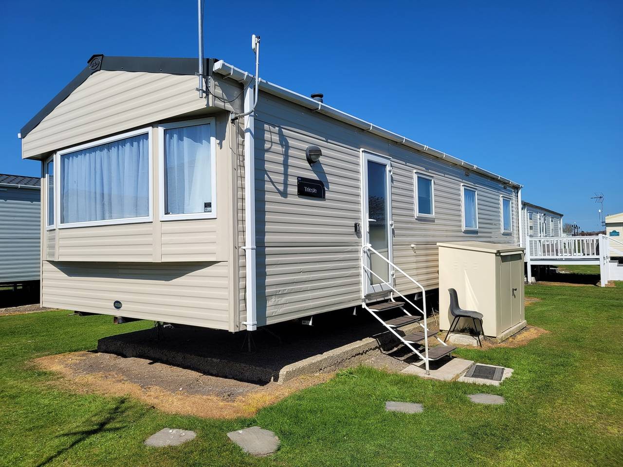 St Osyth- Sleeps8-freeparking-wifi-holidaypark in St Osyth, Essex