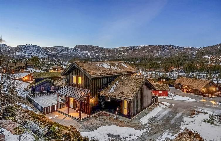 Ferienhaus für 10 Personen mit Terrasse in Valle
