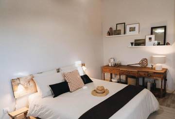 Cottage pour 2 personnes, avec piscine et terrasse ainsi que jardin et vue à Eymet