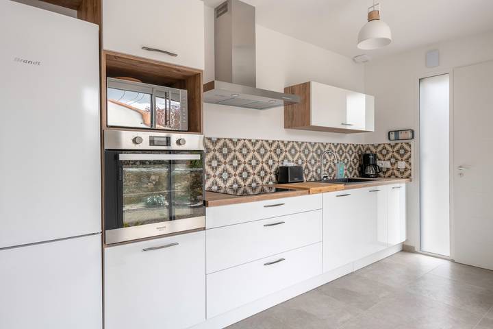 Location de vacances pour 6 personnes, avec terrasse et jardin à Saint-Michel-Chef-Chef - 4