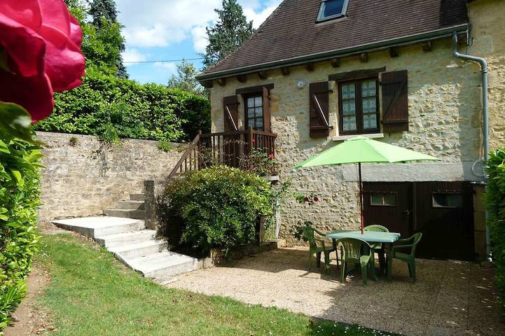 Ferme pour 3 personnes, avec jardin à Sarlat-la-Canéda
