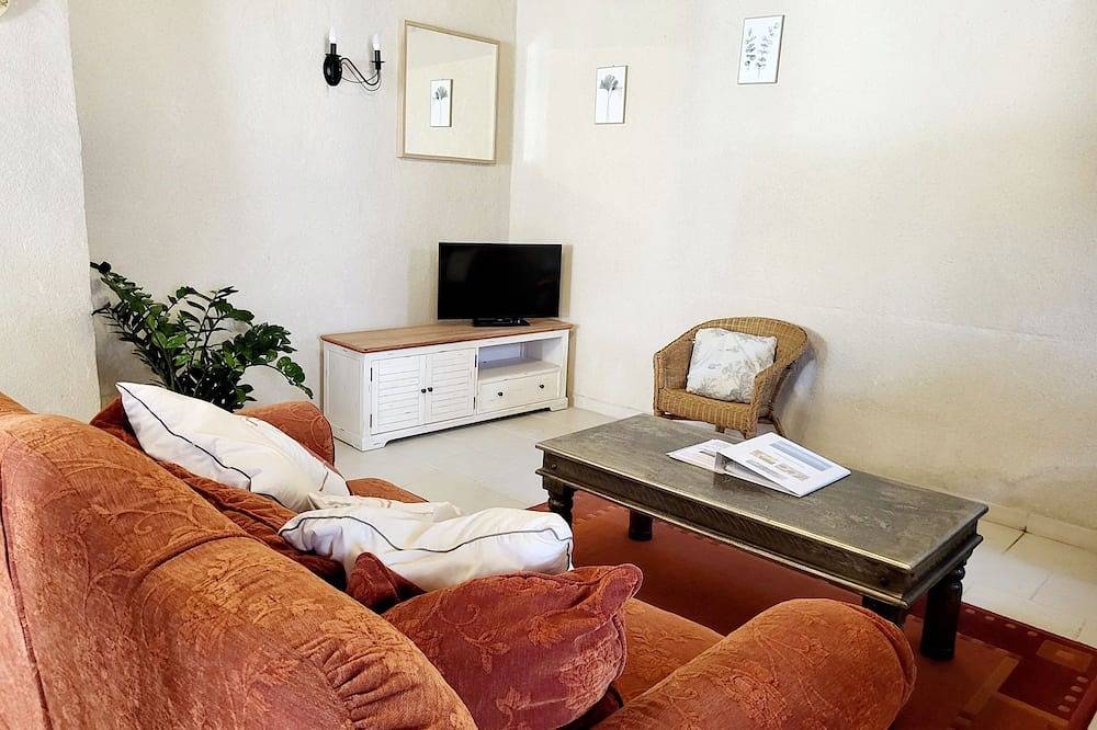 Authentic charm near the Saumur vineyards in Les Verchers-sur-Layon, Loire-Tal