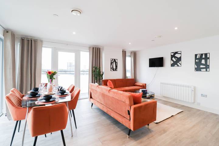 Apartment for 6 people, with lake view and balcony in Greenwich