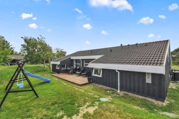 Ferienhaus für 9 Personen, mit Whirlpool und Terrasse sowie Sauna in Tversted