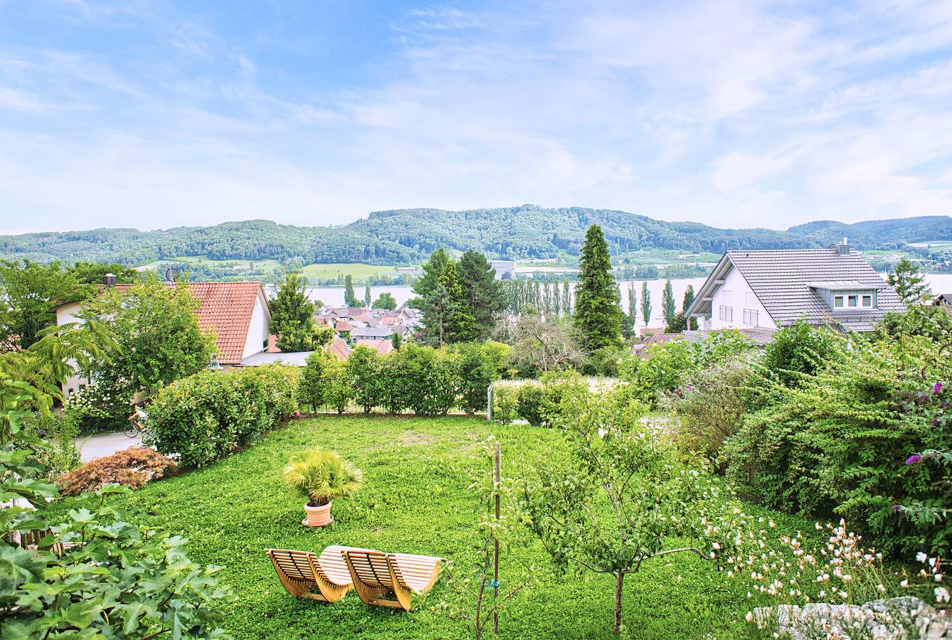Ganze Wohnung, Apartment 'Im Laubgarten' mit Seeblick, privater Terrasse und Wlan in Öhningen, Untersee
