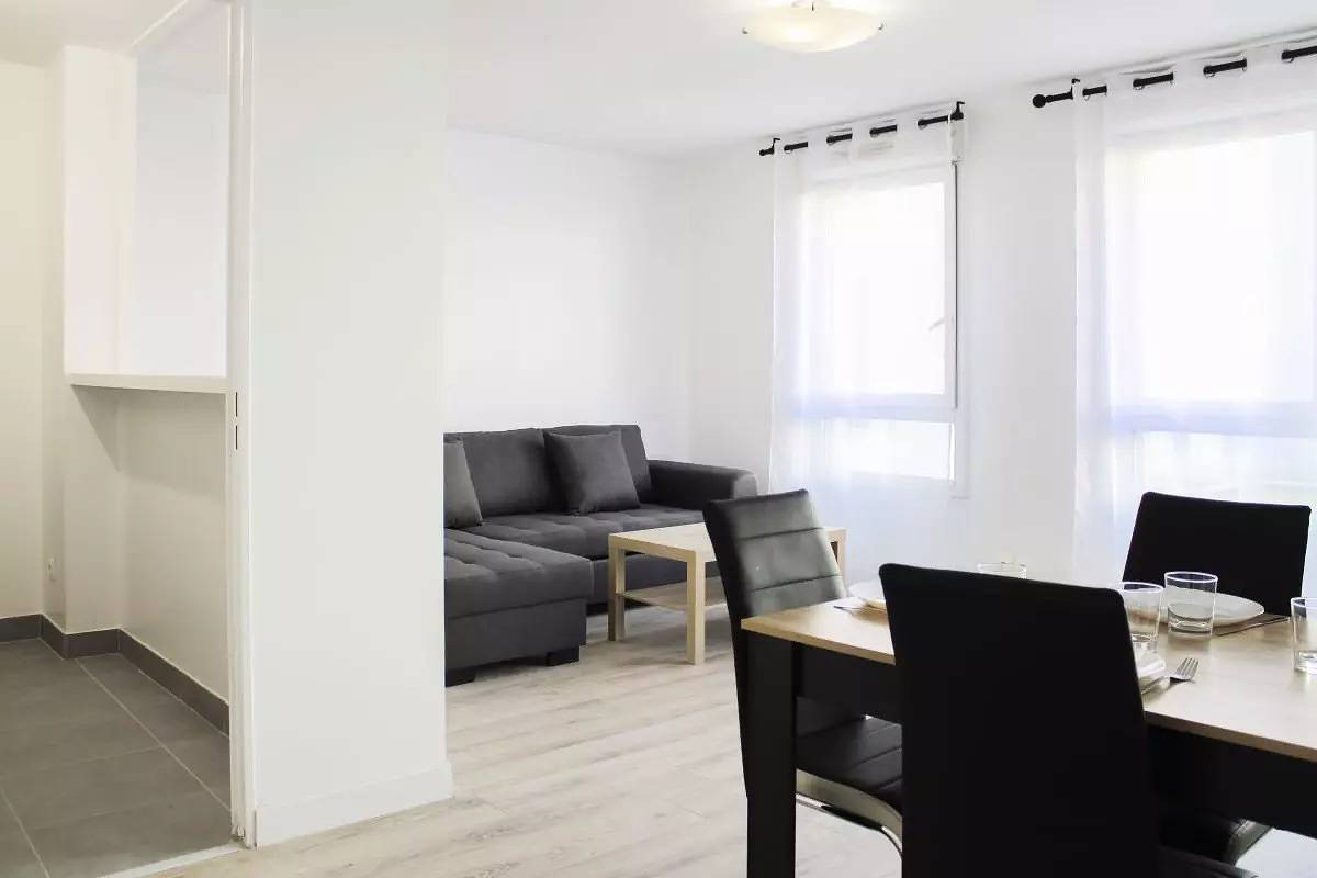 Apartamento entero, Apartamentos para 4 personas in Saint-Denis, Sena-Saint Denis