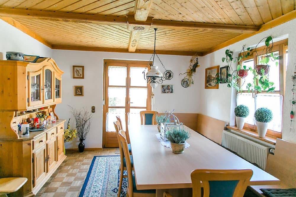 Großes Ferienhaus mit Sauna und kostenlosen Wlan in Heiligenstadt, Fränkische Schweiz