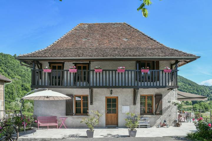 Location de vacances pour 9 personnes, avec jardin, adapté aux familles dans Parc naturel régional de la Chartreuse - 2