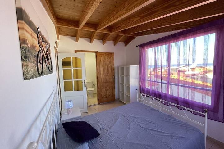 Appartement entier, Beau Duplex  6/8 Personnes 2ème Ligne De Mer Face A La Gomera in Sueno Azul, Adeje