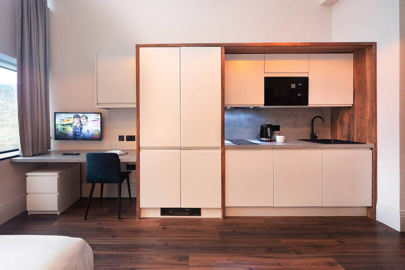 Entire holiday apartment, Stunning Studio in Central Hastings Close to Beach in Hastings, East Sussex