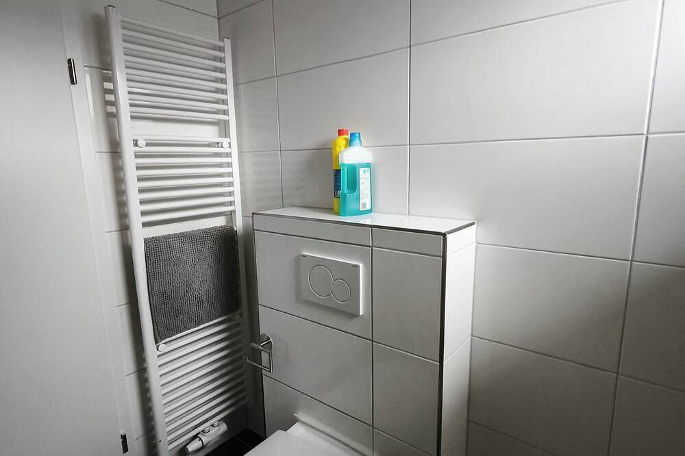 Ganze Wohnung, Gemütliche Zweisamkeit im Hofnest. 5 Minuten entfernt von der Badewelt! in Sinsheim, Kraichgau