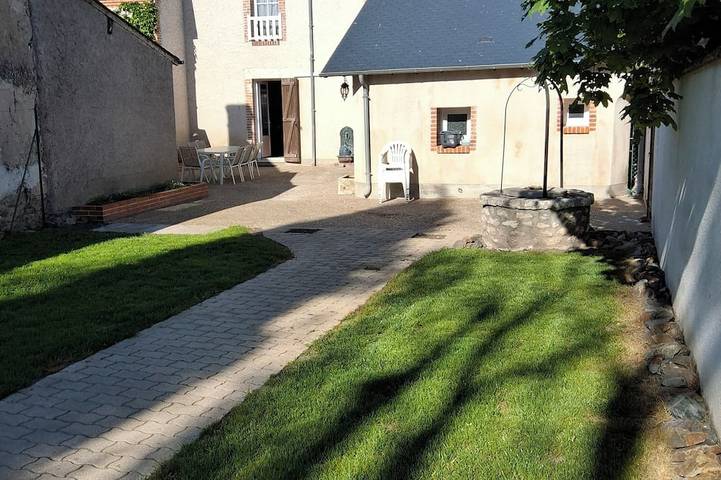Location de vacances pour 8 personnes, avec Jardin à Gy-en-Sologne