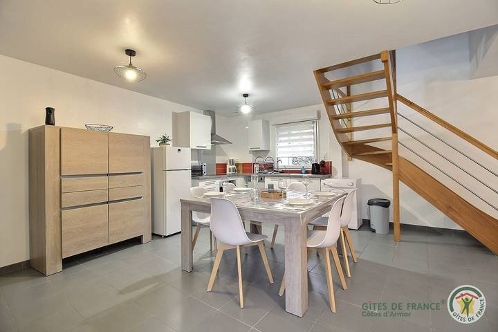 Gîte pour 4 personnes, avec terrasse et jardin, animaux acceptés à Plérin - 3