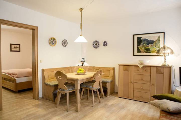 Ferienwohnung für 4 Personen, mit Balkon und Garten