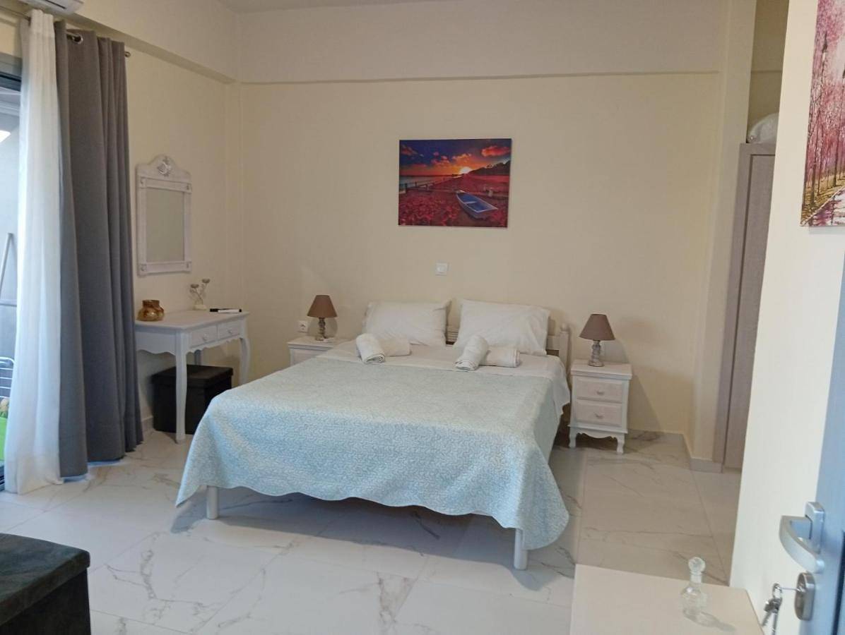 Appartement entier, Buganvilla Sea View apts in Agia Pelagia, Achlada