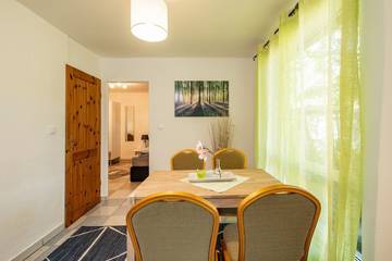 Bungalow für 5 Personen in Bad Liebenstein, Thüringer Wald, Bild 4