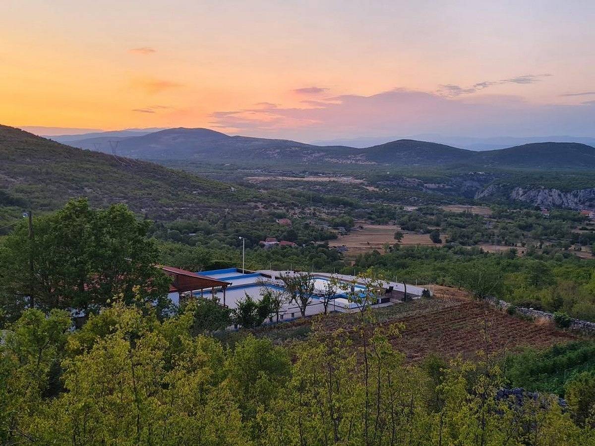 4-Zimmer-Haus mit Terrasse Donji Dolac, Zagora K-21274 in Donji Dolac, Dalmatinisches Zagora