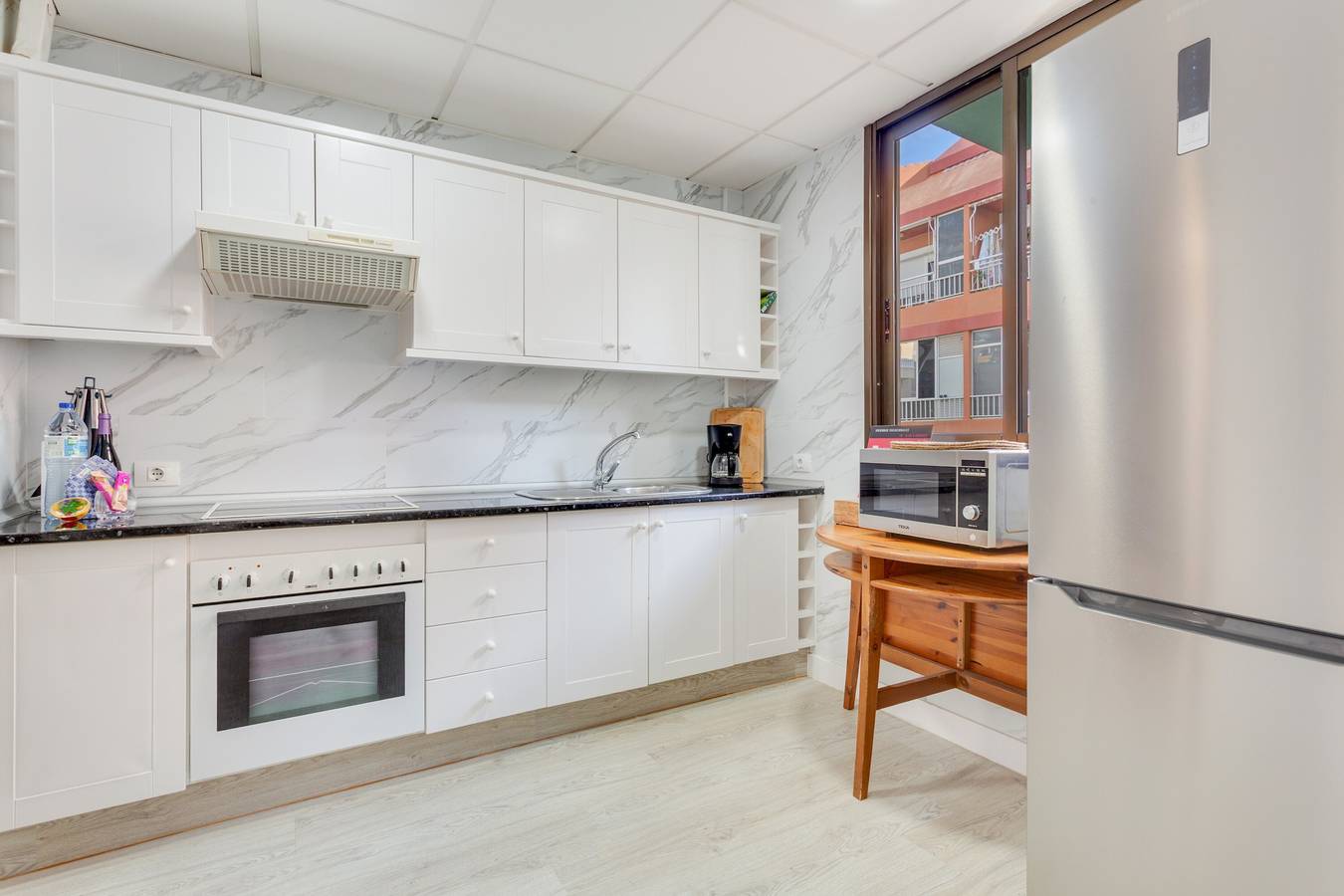 Entire apartment, Vacation Apartment 'Brisa Beach El Médano' with Balcony, Wi-Fi and Air Conditioning in Playa el Médano, Granadilla de Abona