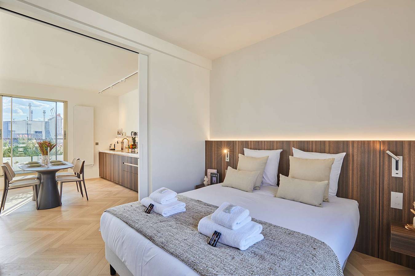 Appartamento intero, Penthouse with view of the Eiffel Tower-Faubourg in Parigi, Ile-de-France