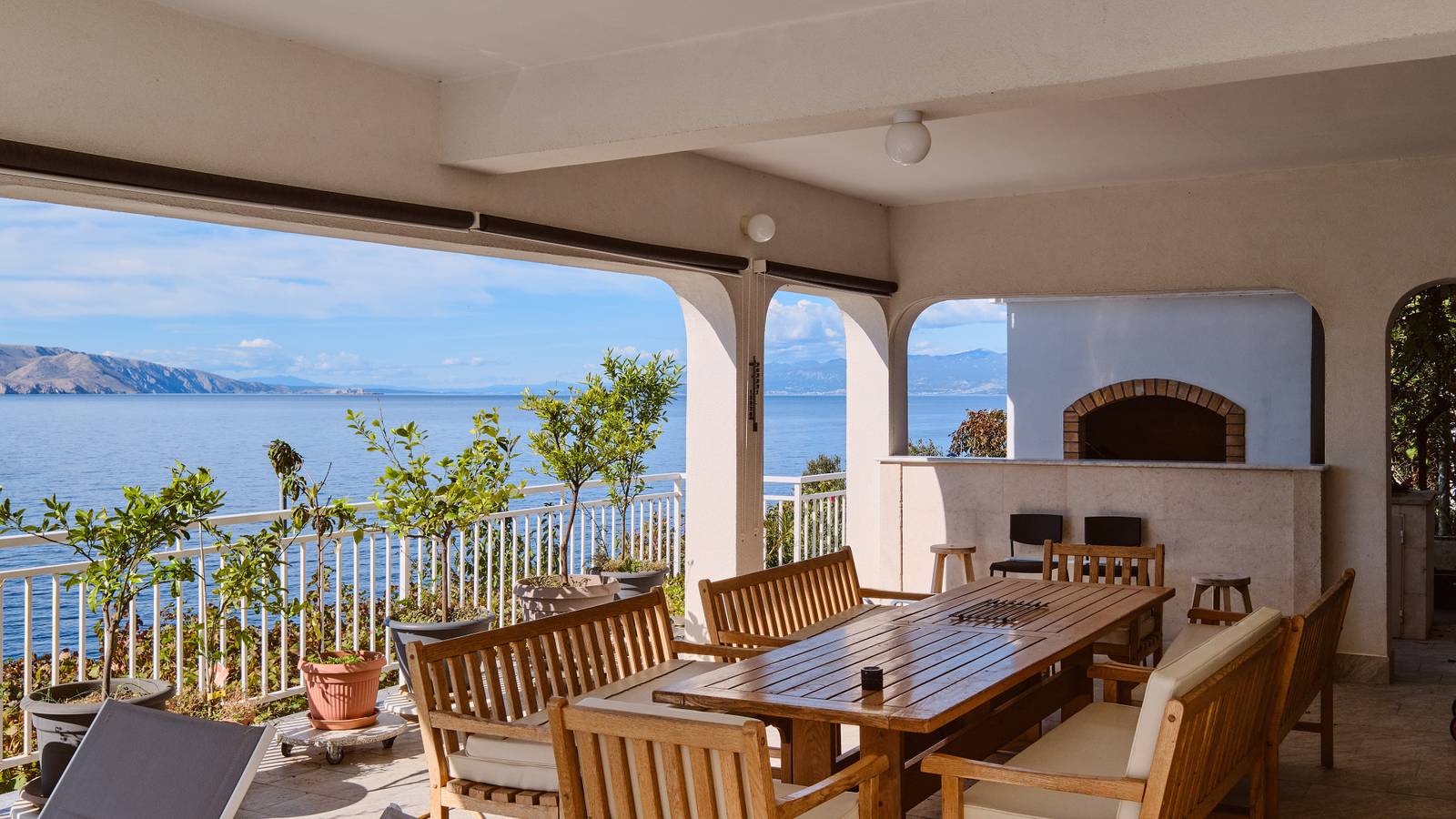 Ganze Wohnung, Apartman Arnia pool&beachfront by Villas Guide in Sveti Juraj, Naturpark Velebit