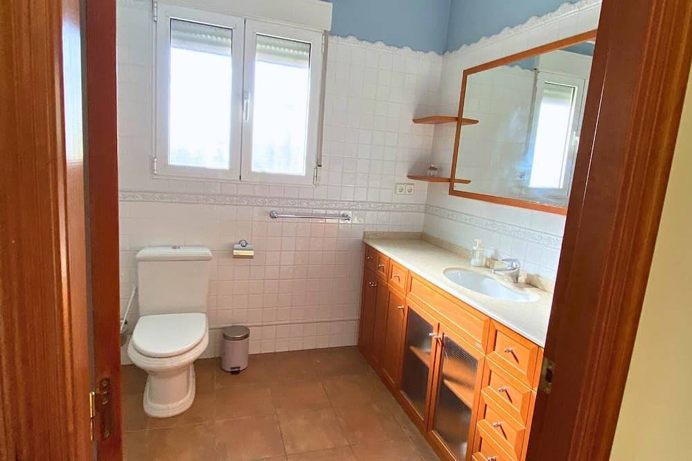 Rustic charm, Olivo Suite with private bathroom and unique views in Alzira, Valencia Provincie