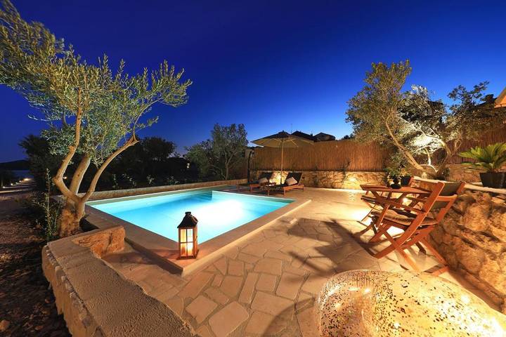 Tente pour 3 personnes, avec jardin ainsi que vue et piscine à Biograd na Moru - 4
