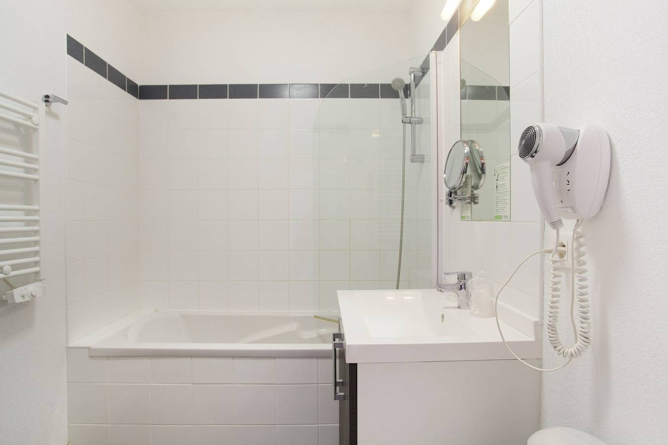 Studio entier, Studio pour 2 personnes avec sauna in Sète, Côte d'Améthyste