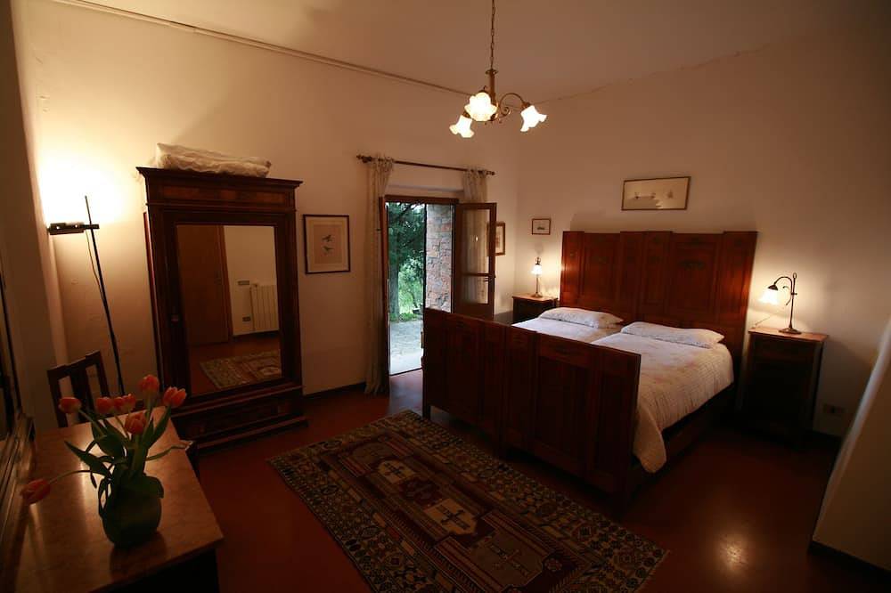 Ganze Wohnung, Liebevoll gepflegtes Bauernhaus, La Terrazza (2P), 360° Panoramablick in Alberi, Florenz Provinz