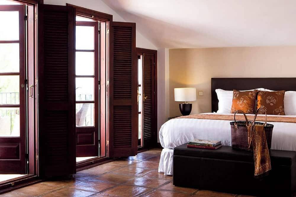 Homerez - Paradisiacal Villa in Benahavís with Jacuzzi and Private Pool in El Madronal, Benahavís