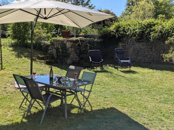 Location de vacances pour 4 personnes, avec jardin à Nuars