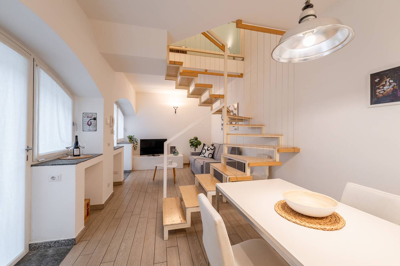 Entire apartment, Como Sunny Loft in Como, Lake Como