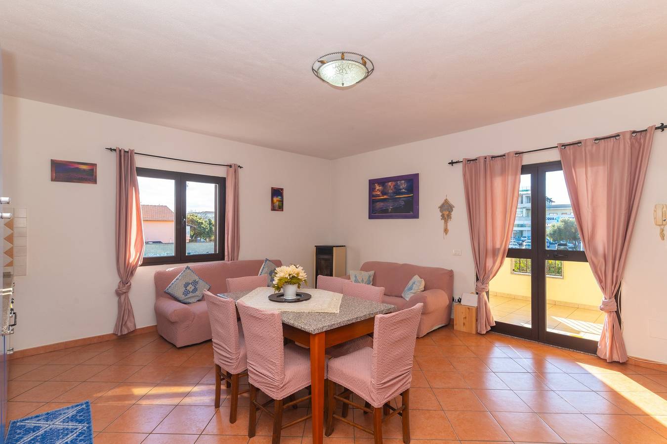 Entire apartment, Apartment 'Pupureddu Con Terrazza' with Private Terrace and Air Conditioning in Olbia, Gallura