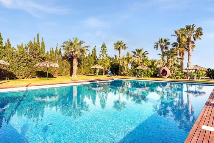 Ferienanlage für 4 Personen, mit Whirlpool und Garten sowie Sauna und Pool, kinderfreundlich in Spanien - 2