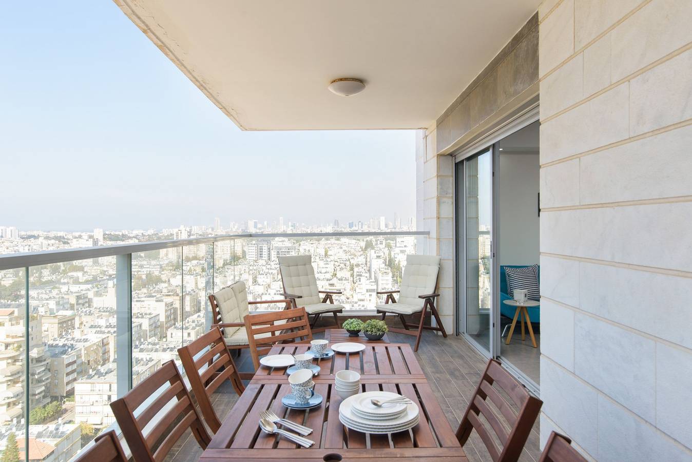 Apartamento entero, Mamad Deluxe Apt & Terrace with City Overview by Feelhome in Jolón, Distrito de Tel Aviv