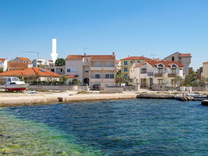 Ferienwohnung für 4 Personen, mit Terrasse und Garten in Grad Šibenik - 4