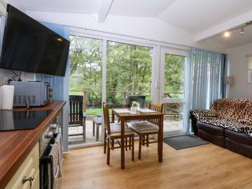 Chalet for 2 People in Llangynog, Mid-Wales, Photo 2