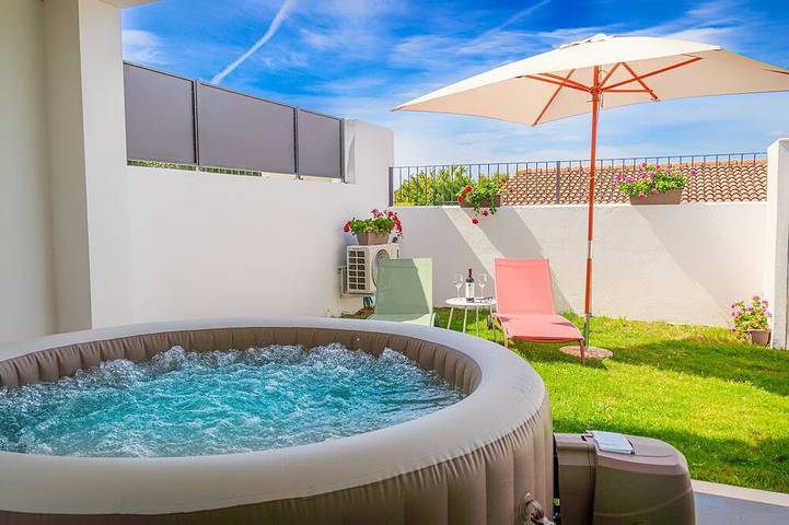 Casa vacanza per 6 persone, con giardino e terrazza, con animali domestici in Tortolì