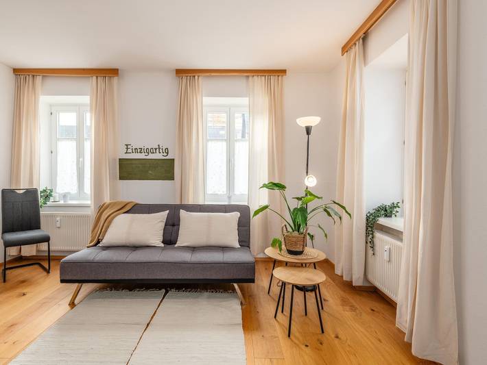 Ferienwohnung für 4 Personen, mit Balkon und Terrasse sowie Garten und Sauna in Gröbming