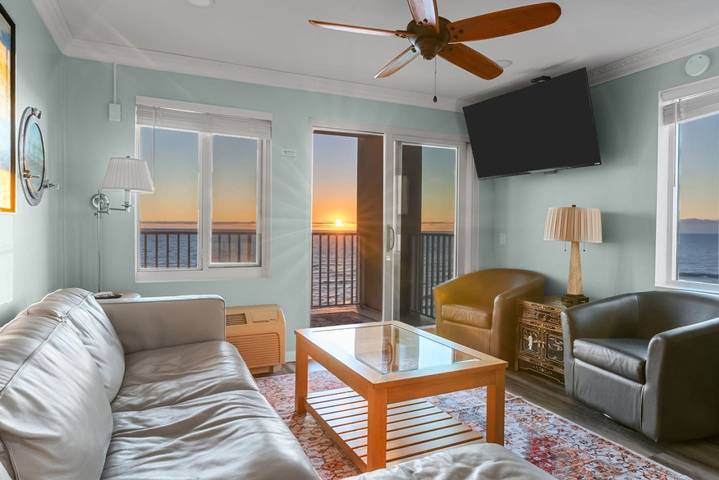 Apartamento de vacaciones para 8 personas, con vistas al mar además de piscina y balcón - 1