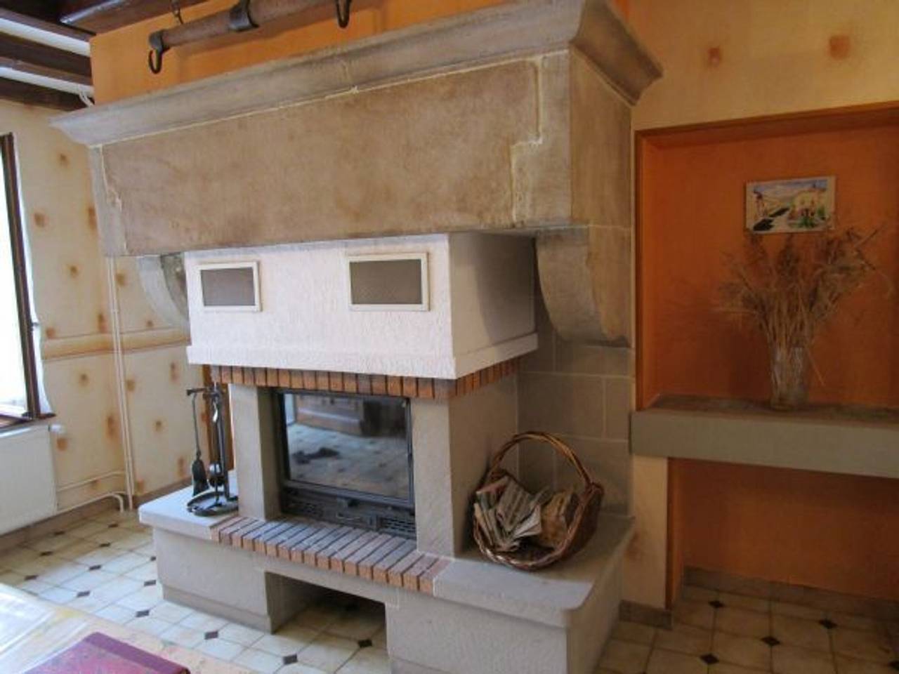 Maison familiale avec cheminée, jardin et Wifi à Esley, Vosges in Esley, Neufchâteau