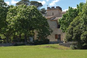 Gîte pour 2 personnes, avec terrasse et piscine à Carnas