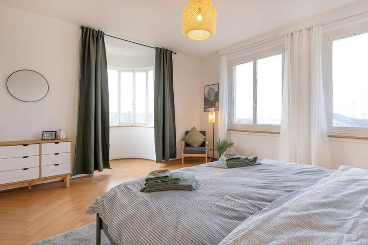 Gîte pour 8 personnes, avec vue à Bienne - 3