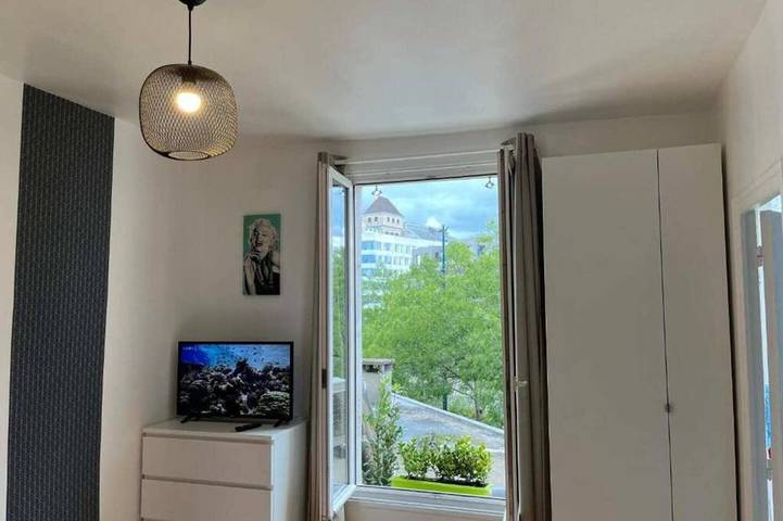 Appartement entier, Studio de charme à Pantin in Pantin, Seine-Saint-Denis