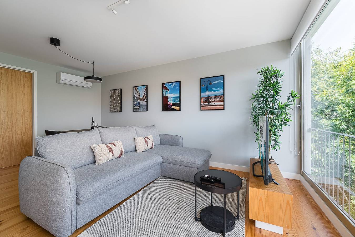 Ganze Wohnung, Ferienwohnung für 3 Personen mit Terrasse in Massarelos, Porto