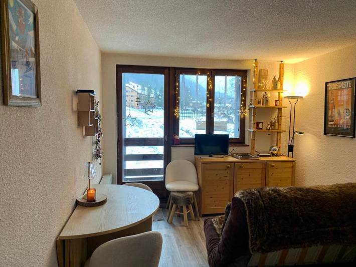Gîte pour 4 personnes, avec balcon à Lélex - 2
