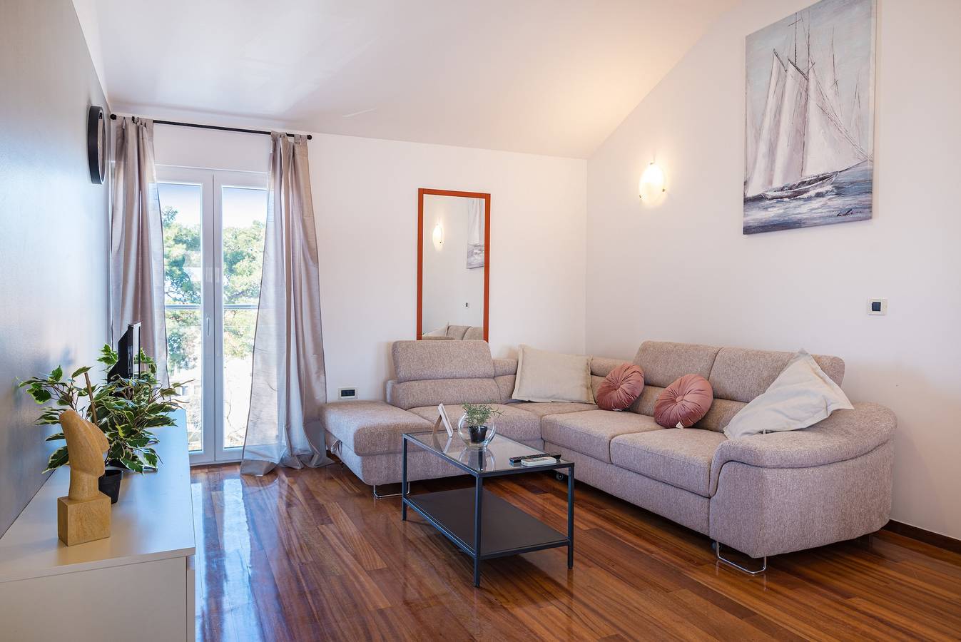 Ganze Wohnung, 2-Zimmer-Ferienwohnung mit Balkon und Meerblick Biograd na Moru, Biograd A-24580-a in Biograd na Moru, Zadar
