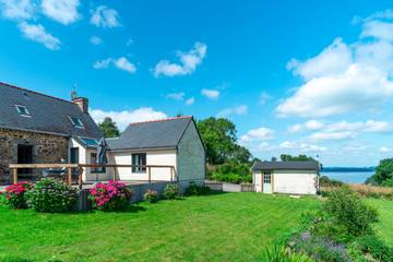 Location de vacances pour 6 personnes, avec jardin et terrasse à Argol