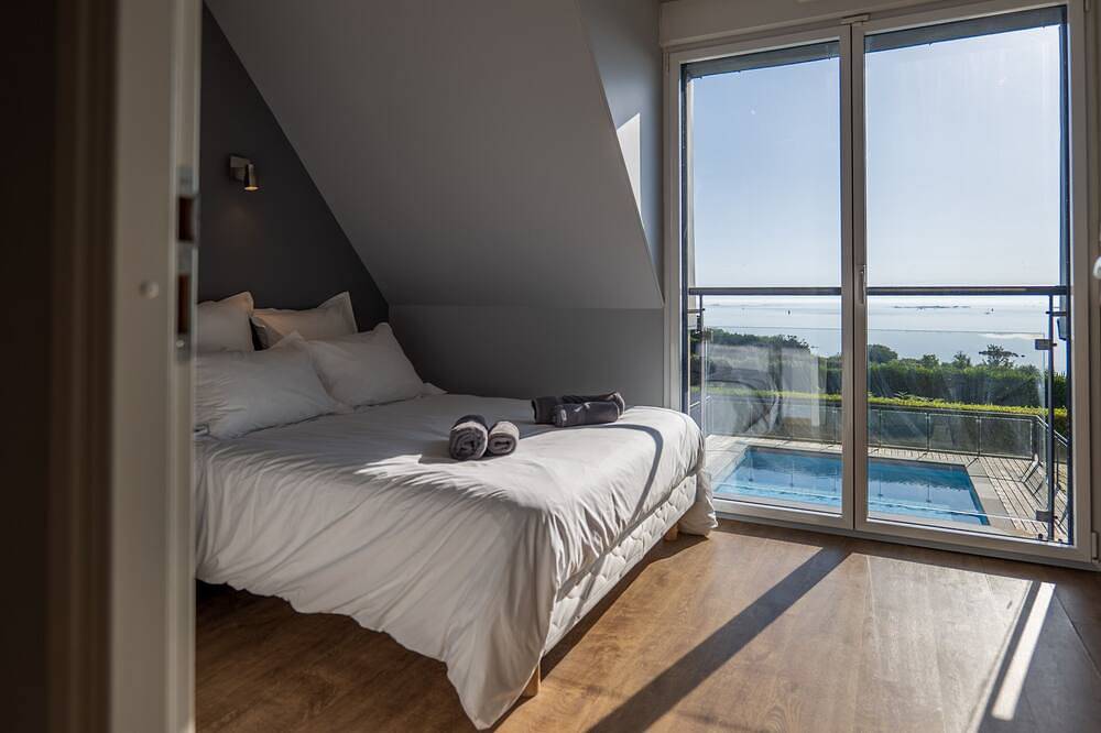 Ferienhaus-Familie-Gemeinsames Badezimmer-Blick aufs Meer in Roscoff, Ceinture Dorée