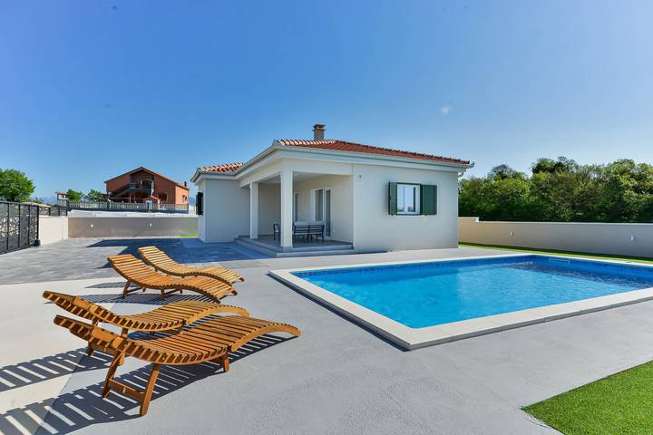 Ferienhaus für 6 Personen, mit Garten und Balkon in Zadar - 4